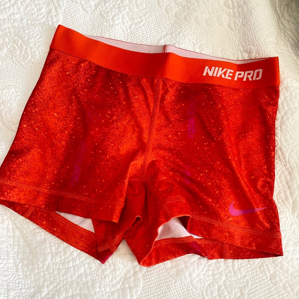 Nike Pro